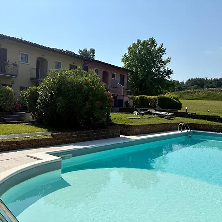View With Infinity Pool * Barcuzzi